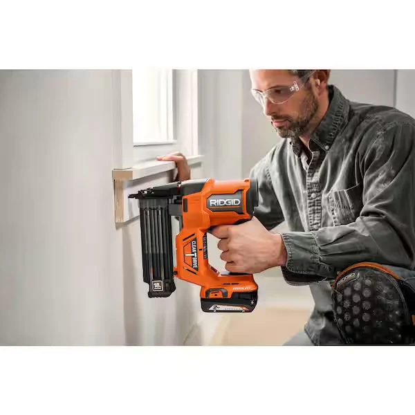 18V Compact Lithium-Ion Battery (2-Pack) - Image 4