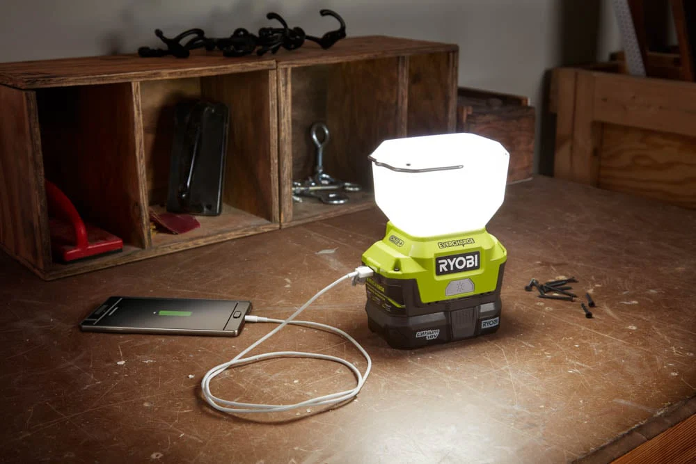 18V ONE+ EVERCHARGE Area Light Kit - Image 8