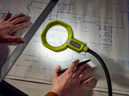 18V ONE+ Magnifying Clamp Light - Image 9