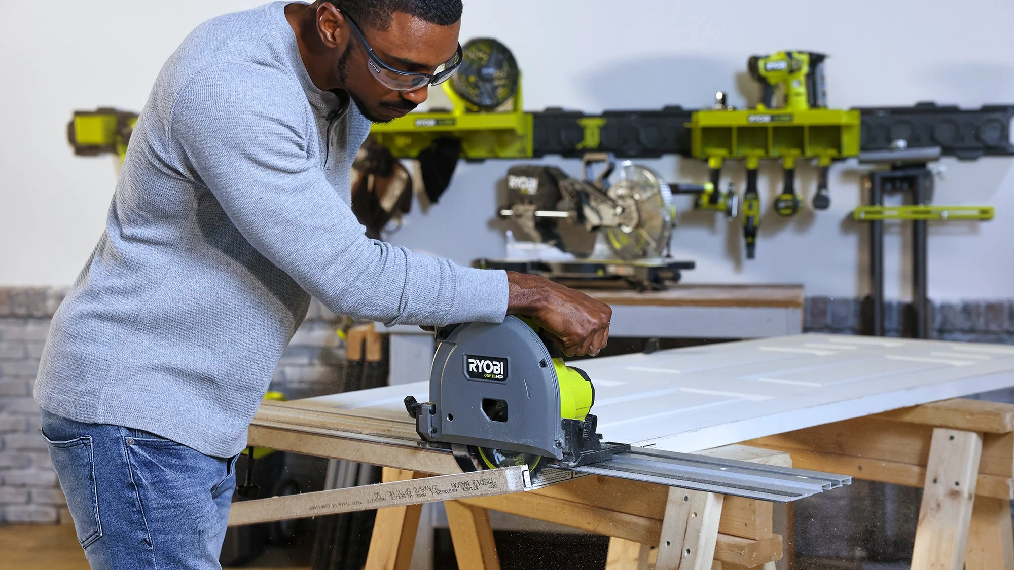 18V ONE+ HP Brushless 6-1/2" Track Saw - Image 10