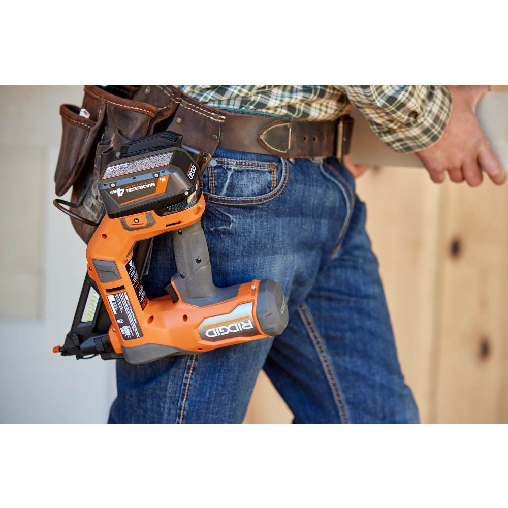 18V Brushless 15GA Angled Finish Nailer - Image 3