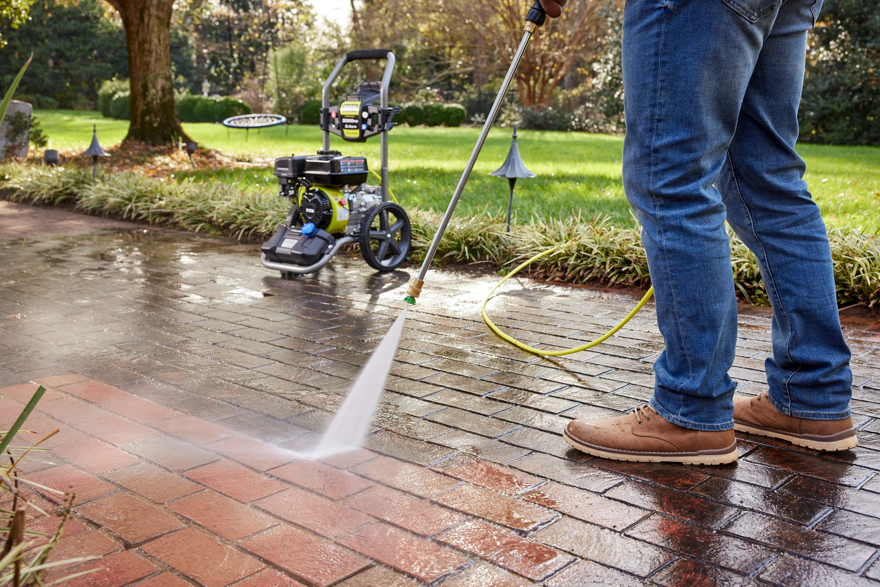 3300 PSI Gas Pressure Washer - Image 2