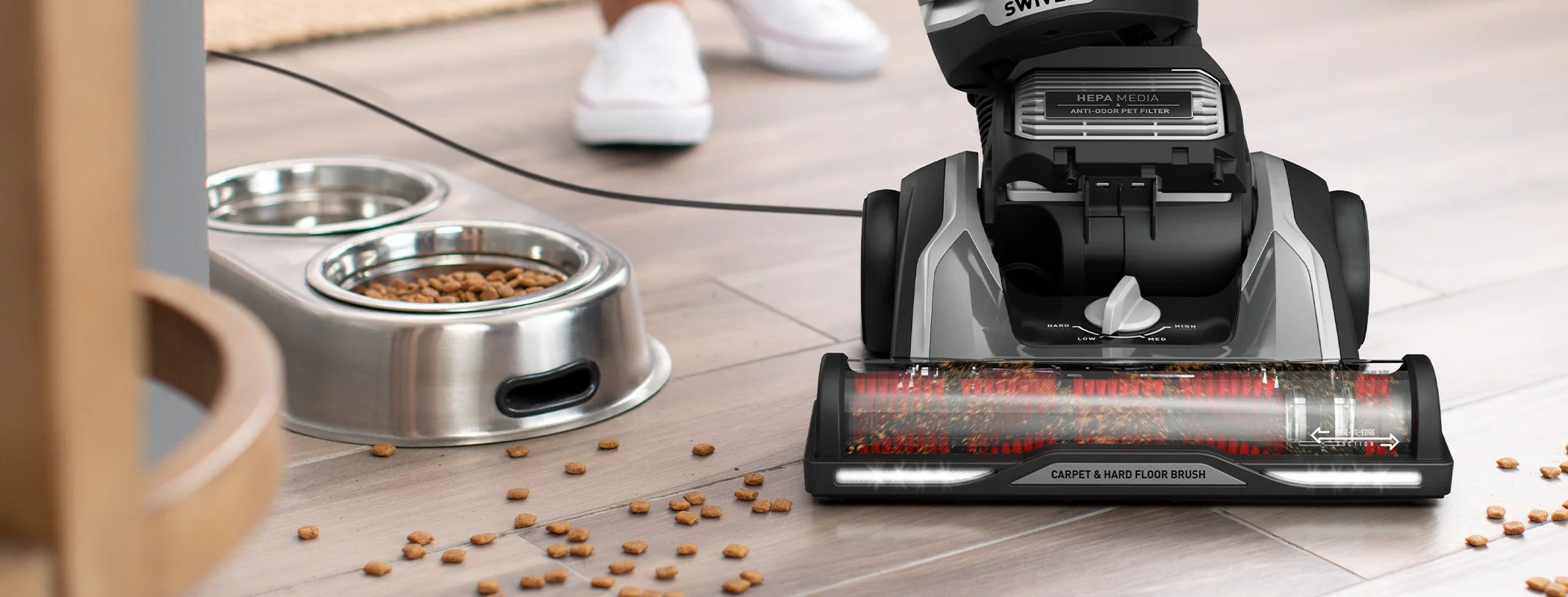 Elite Swivel XL Pet Upright Vacuum - Image 2