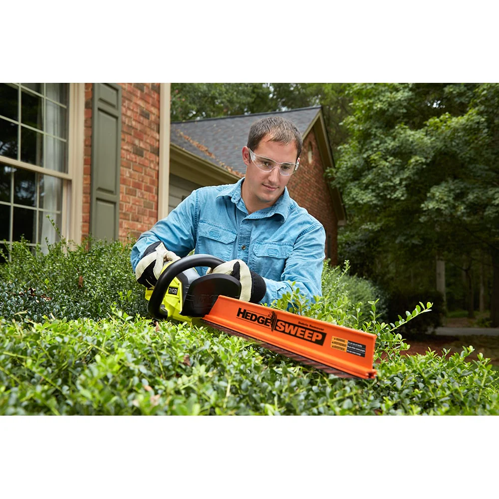 18V ONE+ 22" Hedge Trimmer Kit - Image 2