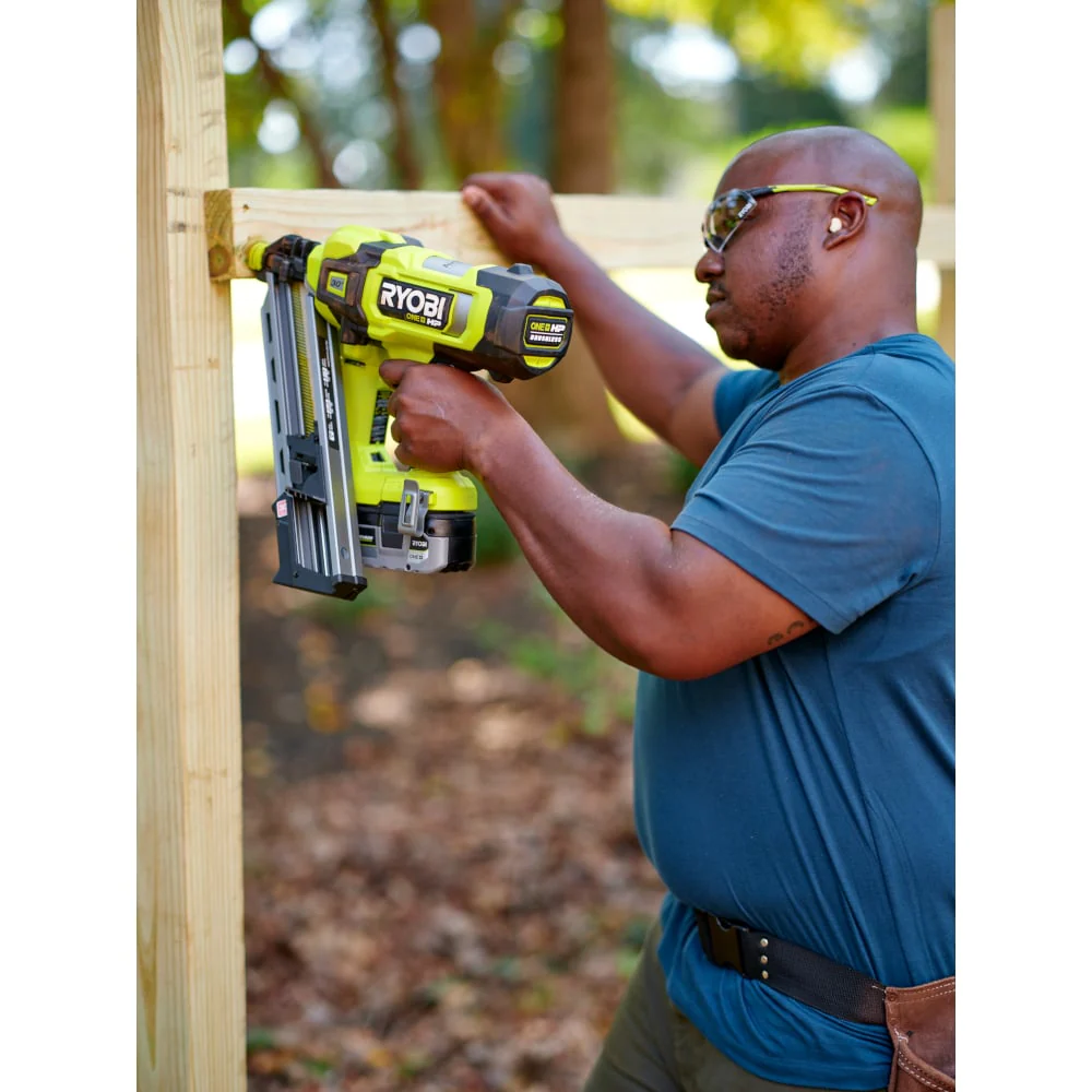 18V ONE+ HP Brushless AirStrike 30 Degree Framing Nailer - Image 2