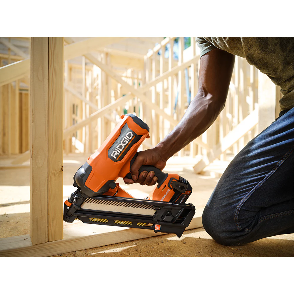 18V Brushless 30 Degree Framing Nailer - Image 2