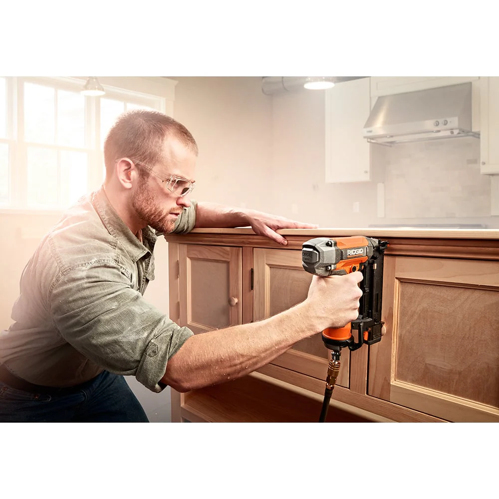 Pneumatic 2-1/8" 18 GA Brad Nailer - Image 7